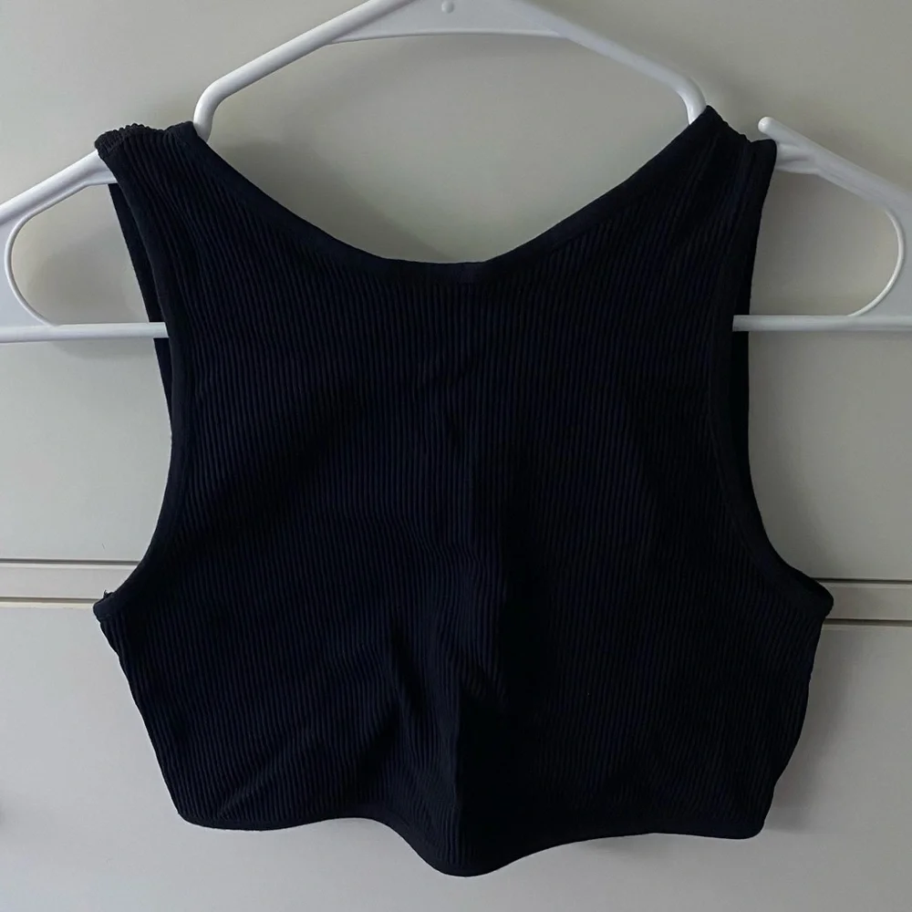 GARAGE Crop Top - Picture 2 of 4